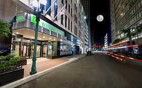 Wyndham Garden Baronne Plaza